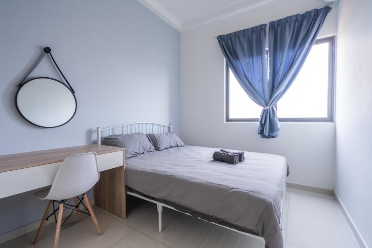 Peaceful 3-Bedroom With Pool 5 Pax - Wangsa Maju Kuala Lumpur Luaran gambar